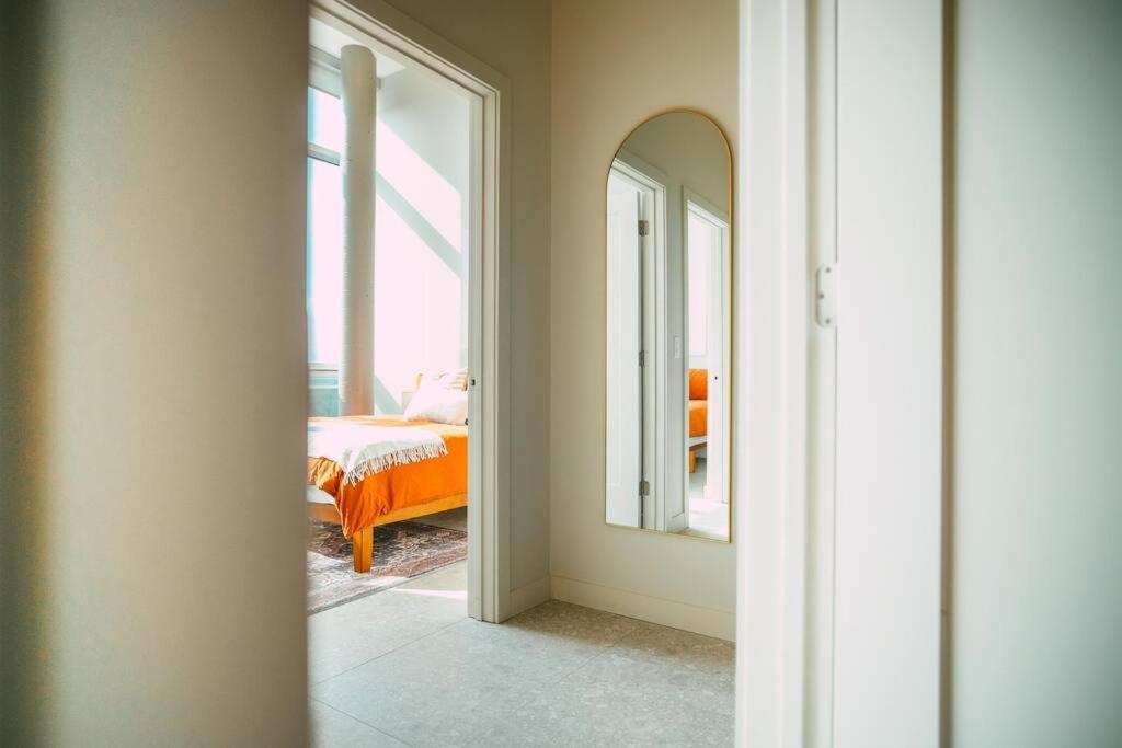 New Luxury 2Br Penthouse Apt In Central Халифакс Екстериор снимка